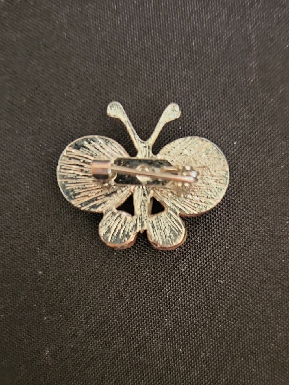 Pink Butterfly Brooch Pin - Elegant Pink Cabochon Accent - Picture 2 of 3